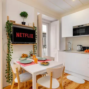 Apartment Whome Intendente Modern 1-bed W/ Lift&ac In Notch Location, Lissabon